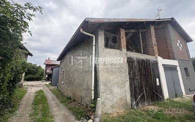 Rustico di ampia metratura