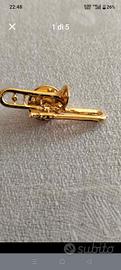 spilla da giacca "Trombone"
