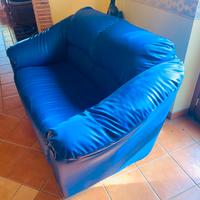 🔥 DIVANO BLU “TESORO NASCOSTO” 2 POSTI
