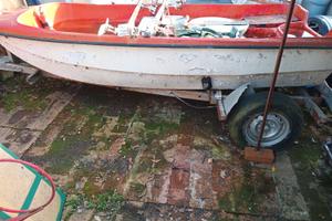 Barca in vetroresina