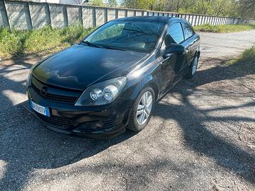 Opel astra gtc