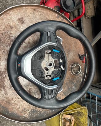 VOLANTE BMW SERIE 1 ANNO:2015