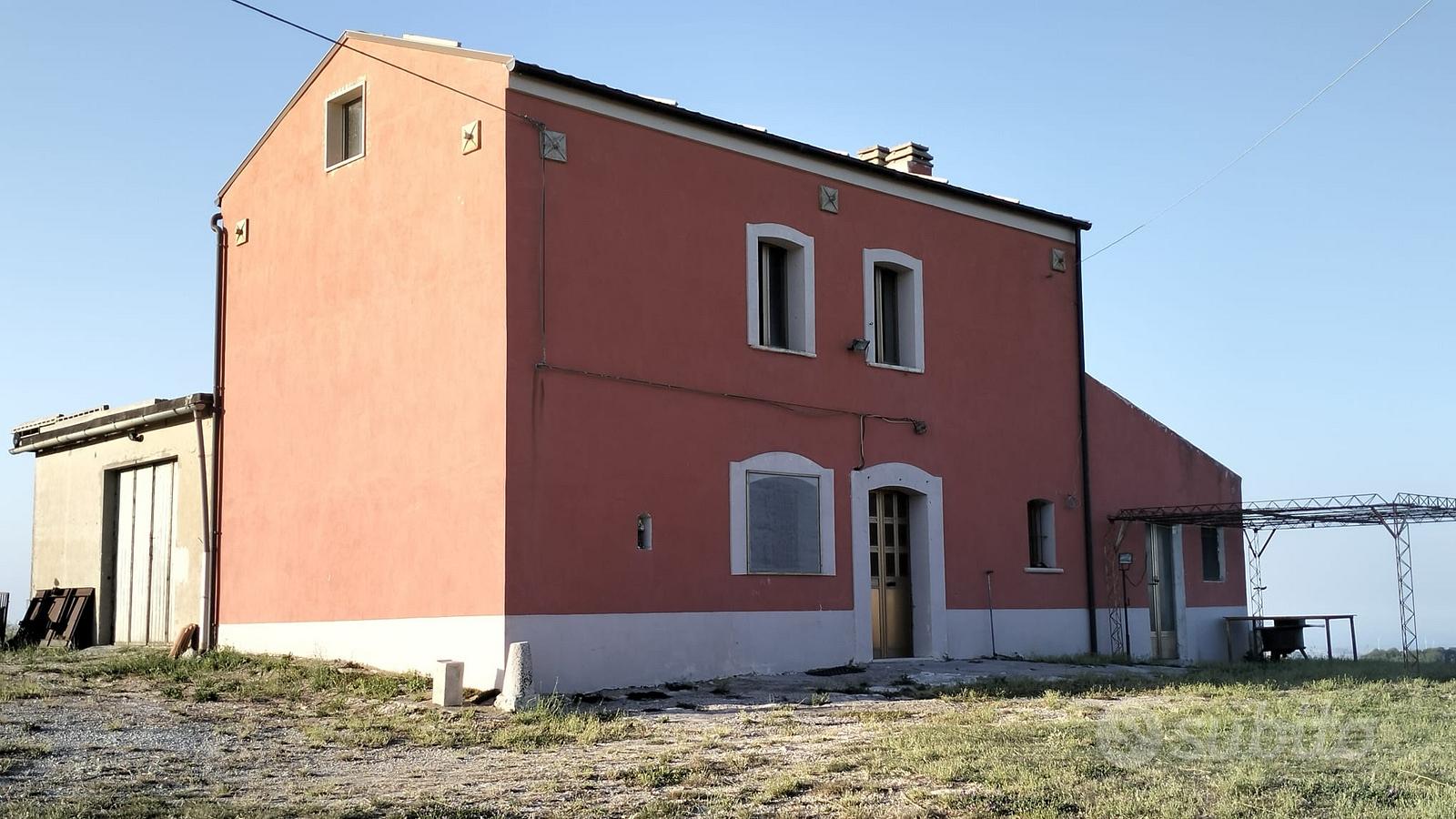 Casa con Terreni - Vista 2