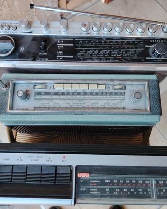 Lotto tre radio a transistor