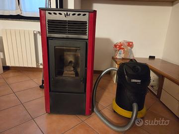 Stufa pellet e aspira cenere