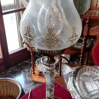 Lampada da tavolo in stile 