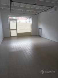 Locale commerciale no spese condominiali