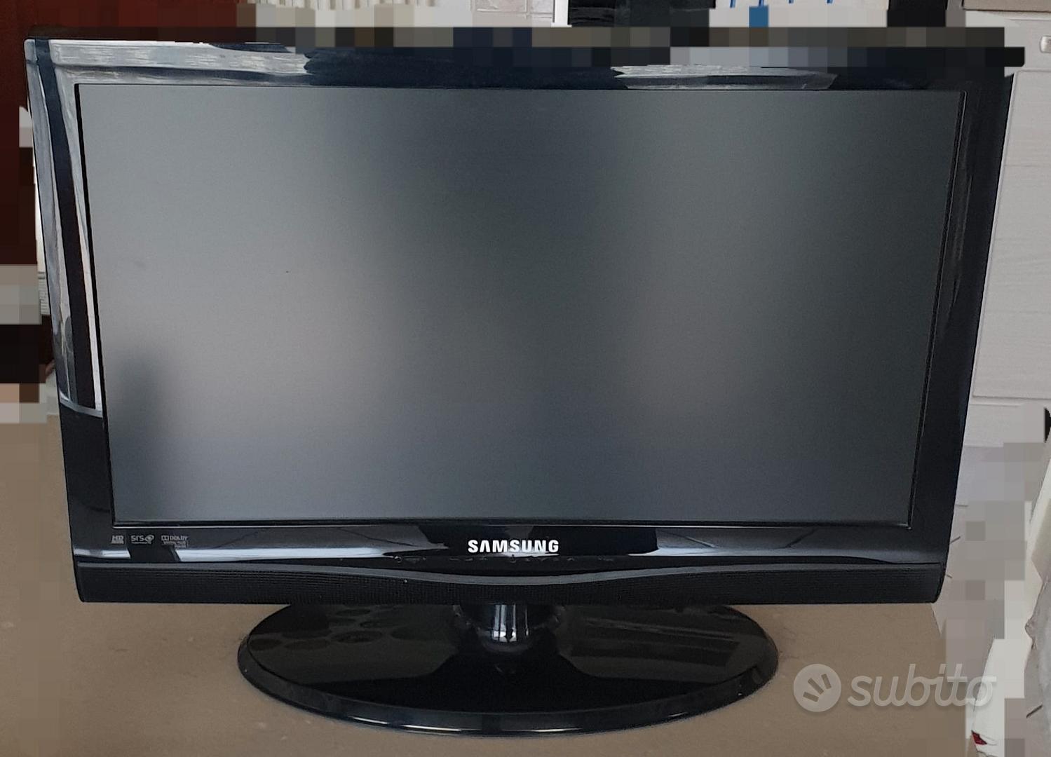 Televisore LCD Samsung da 22 pollici modello LE22A457