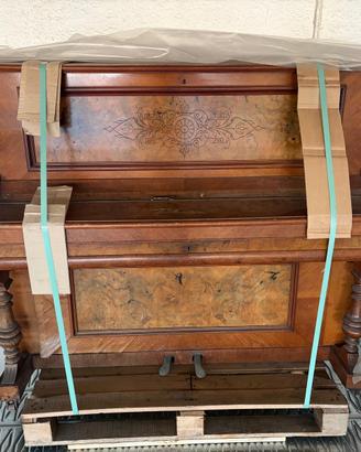 Pianoforte in Radica Verticale