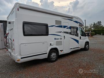 camper Benimar River 20