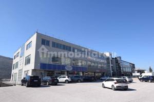 Immobile di 350 m² a Scurcola Marsicana