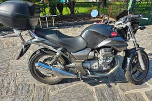 Moto Guzzi Breva 750 (2003) – 35 kW Bauletto Givi