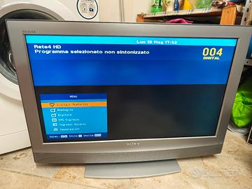 TV Sony Bravia 32” LCD funzionante con telecomando