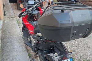 Xadv750