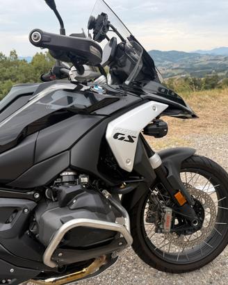 BMW R 1300 GS 4800 km full optional cambio asa