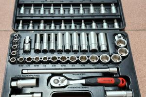 KIT CHIAVI A BUSSOLA
ROTHEWALD, 61 PZ, POLLICI