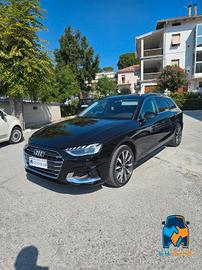 Audi A4 Avant 40 2.0 g-tron Business 170cv s-troni