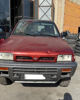 Ricambi Nissan Terrano 2 2.7 diesel 101cv del 1994