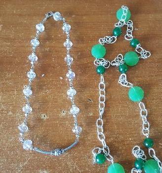 Vari pezzi di bigiotteria