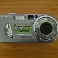 Sony DSC-P10 5MP + 3 batterie e caricatori