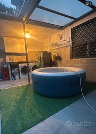 Piscina idromassagio