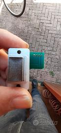 pulsanti corpo metallo