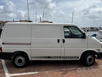 Volkswagen Transporter T4 2.5 TDI
