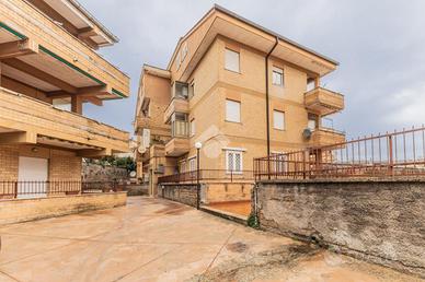 5 LOCALI A RONCIGLIONE