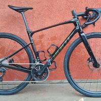 Giant Revolt Advancet 2  Gravel Colore Panther M