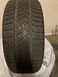 4 gomme invernali Pirelli runflat  225/45 R18