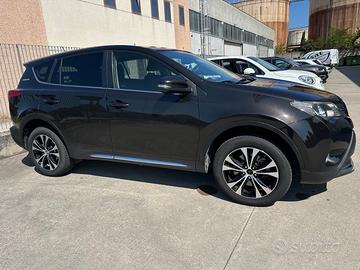 Toyota RAV4 diesel 2014