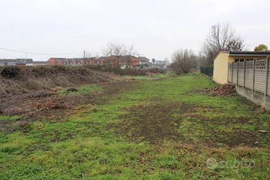 Terreno di 1740 m² a Vercelli