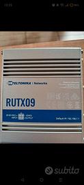 Lotto 14 Router Industriali Teltonika RUTX09 LTE C