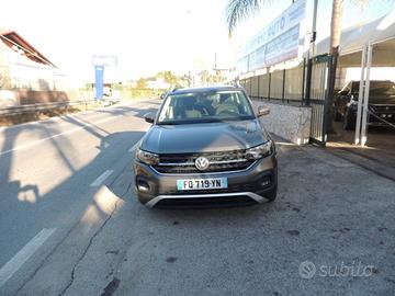 VOLKSWAGEN T-Cross 1.0 TSI Style lounge gris