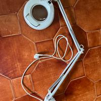 Lampada neon con lente ingrandimento