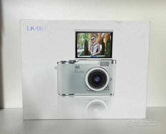 Fotocamera con display rotabile nuova