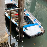 Imbarcazione a remi storica (Sanpierota) veneziana