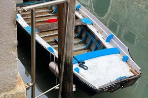 Imbarcazione a remi storica (Sanpierota) veneziana