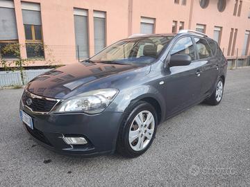 Kia Ceed 1.4 Benz euro 5 99 Milà km