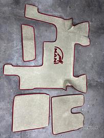 Set tappeti copri cofano e copri sedili Man