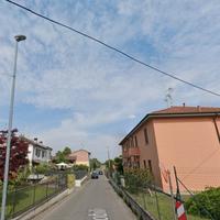 Indipendente su due livelli con posto auto