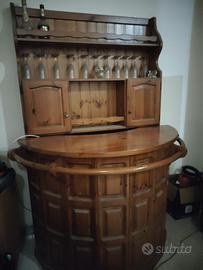 Mobile bar in legno