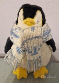 pinguino di peluche 