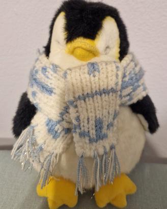 pinguino di peluche 