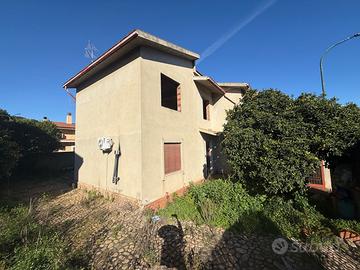 Villa indipendente con ampio giardino