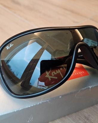 Occhiali da sole Ray Ban RB4099