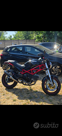 Ducati monster 695