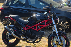 Ducati monster 695