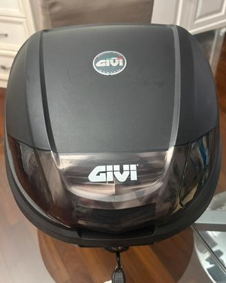 Bauletto Givi per moto 30 litri con piastra