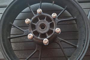 Cerchi in lega X-cape 650